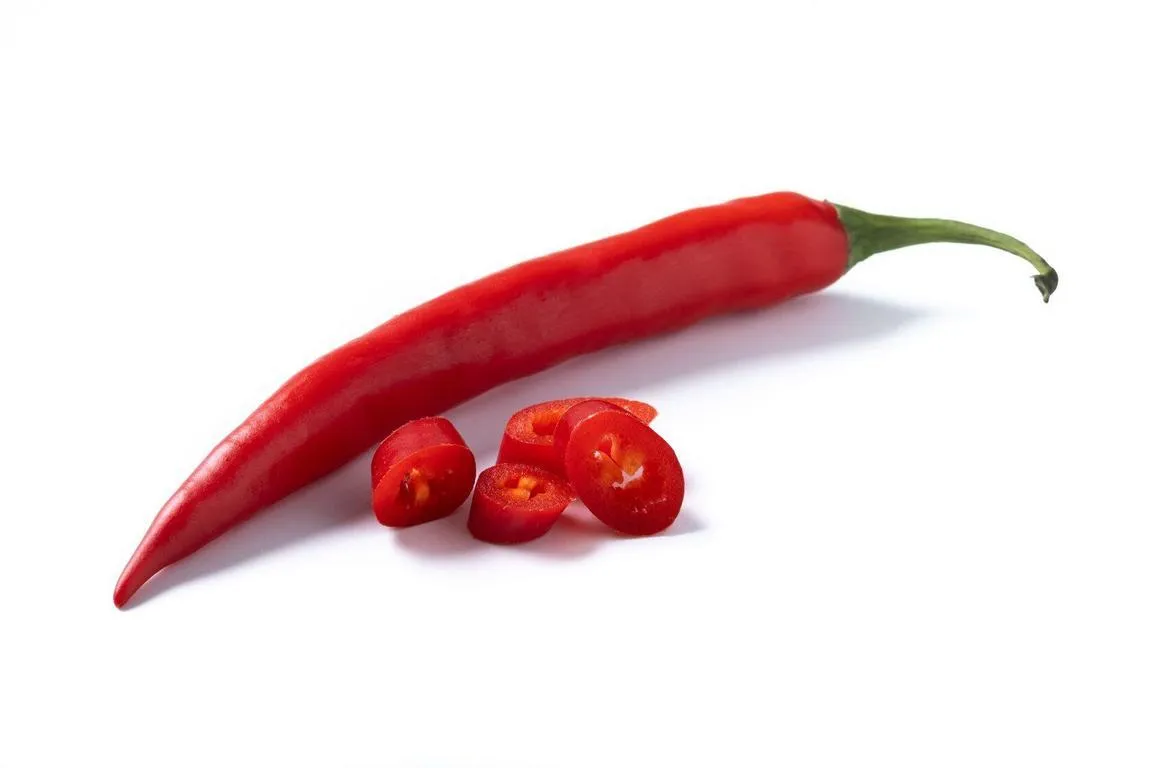 Perets_Chili_Krasniy_Ostriy-1